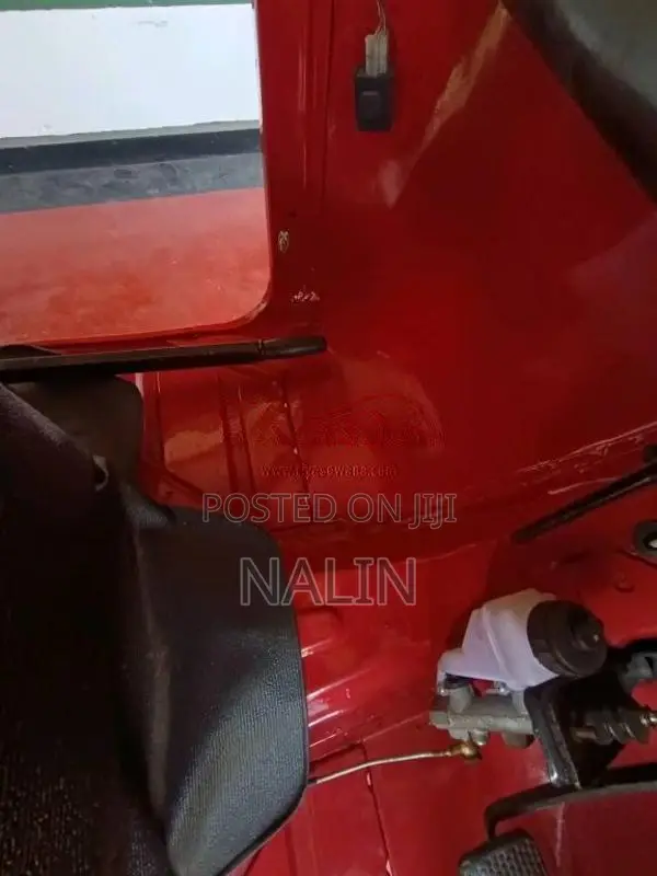 Bajaj 2 Stroke 2005 Three Wheel (Used)