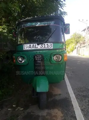 Bajaj 4 stroke 2013 Three Wheel (Used)