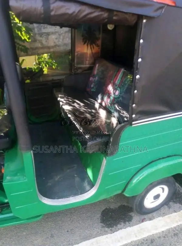 Bajaj 4 stroke 2013 Three Wheel (Used)