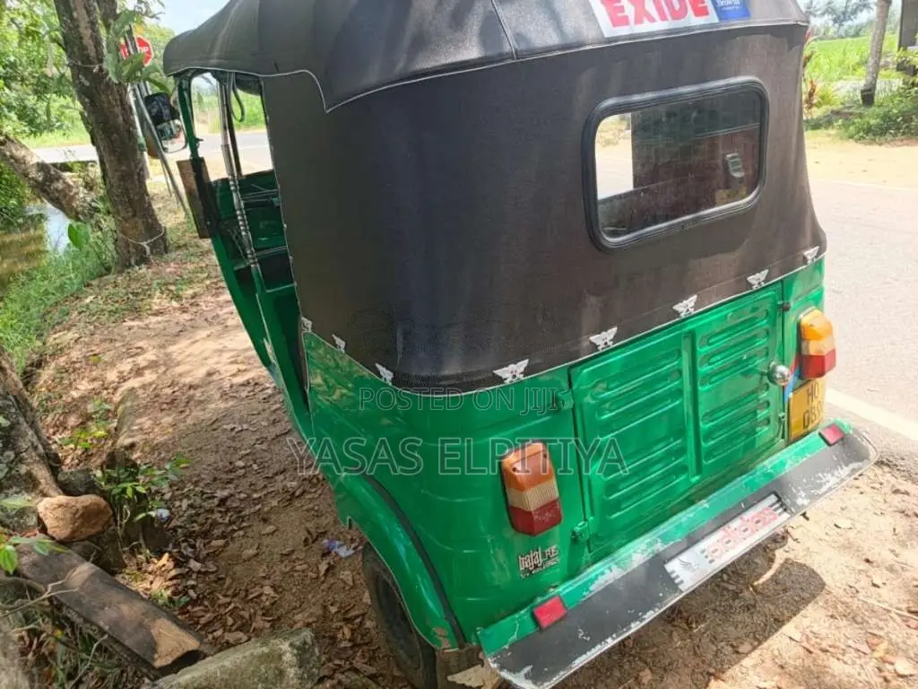 Bajaj RE 2 Stroke 2003 Three Wheel (Used)