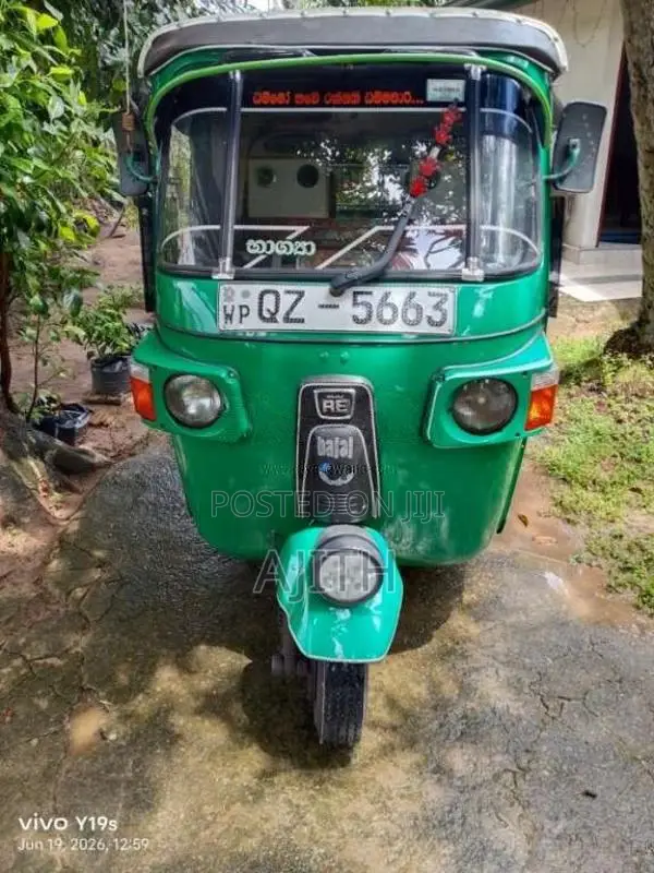 Bajaj 4 Stroke 2012 Three Wheel (Used)