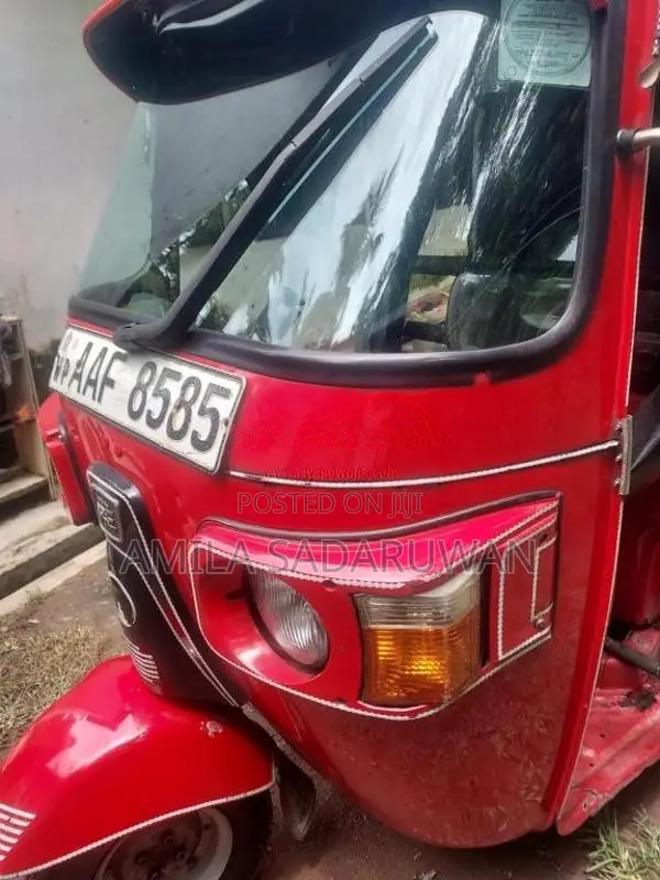 Bajaj Re 2013 Three Wheel (Used)