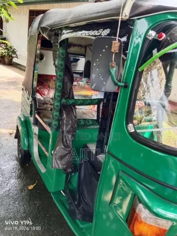 Bajaj 4 Stroke 2012 Three Wheel (Used)