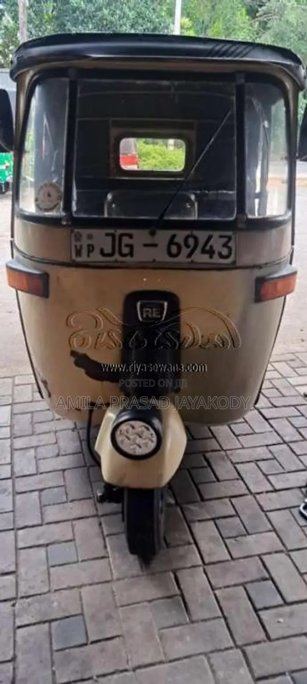 Bajaj 2 Stroke 2004 Three Wheel (Used)