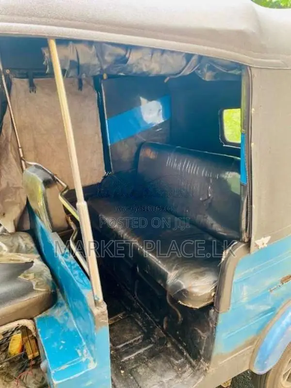 Bajaj 2 Stroke 1990 Three Wheel (Used)