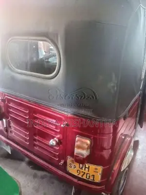 Bajaj 2 Stroke 2006 Three Wheel (Used)