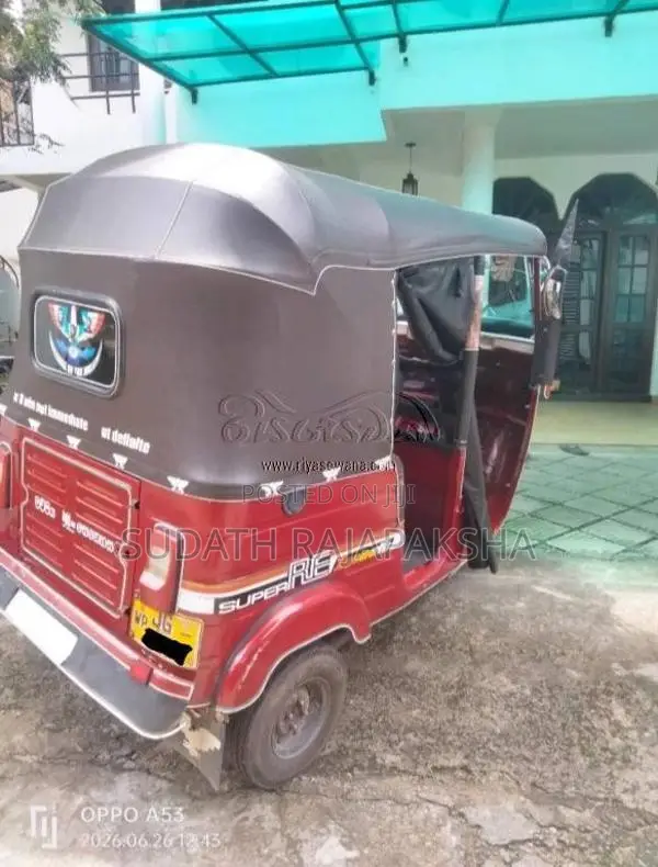 Bajaj RE 2 Stroke 2004 Three Wheel (Used)