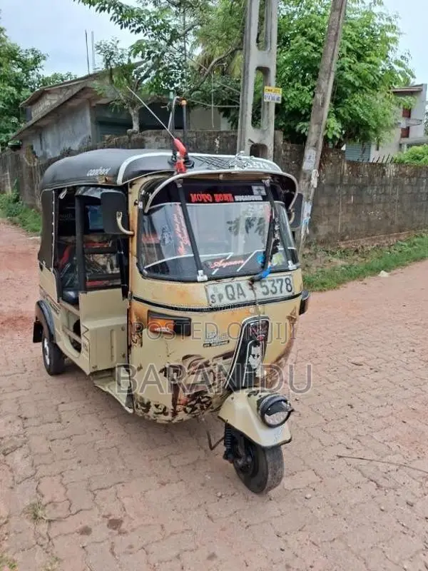 Bajaj 2 stroke 2005 Three Wheel (Used)