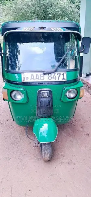 Bajaj 4 Stroke 2013 Three Wheel (Used)