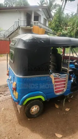 Bajaj 2 stroke 2000 Three Wheel (Used)
