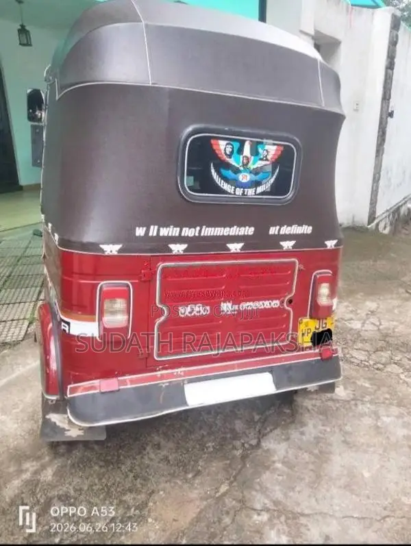 Bajaj RE 2 Stroke 2004 Three Wheel (Used)