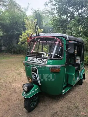 Bajaj 2 Stroke 2004 Three Wheel (Used)