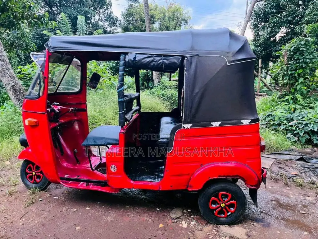 Bajaj RE 2 Stroke 1995 Three Wheel (Used)