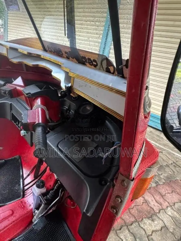 Bajaj RE 2011 Three Wheel (Used)