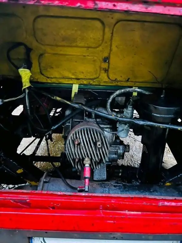 Bajaj RE 2 Stroke 1995 Three Wheel (Used)