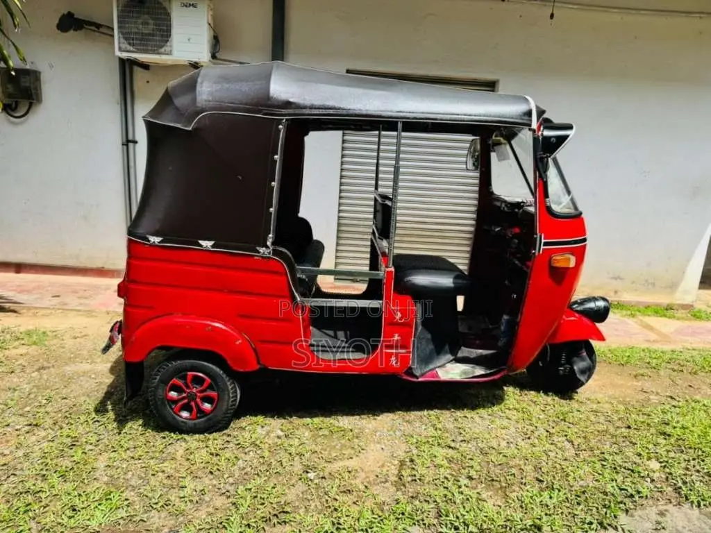 Bajaj 2 Stroke 1999 Three Wheel (Used)