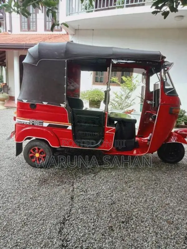 Bajaj 2 Stroke 2004 Three Wheel (Used)