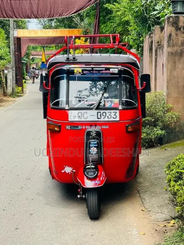 Bajaj 2 Stroke 2005 Three Wheel (Used)