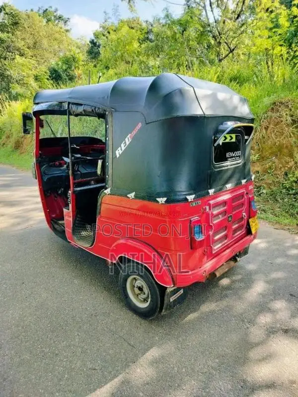Bajaj 4 stroke 2018 Three Wheel (Used)