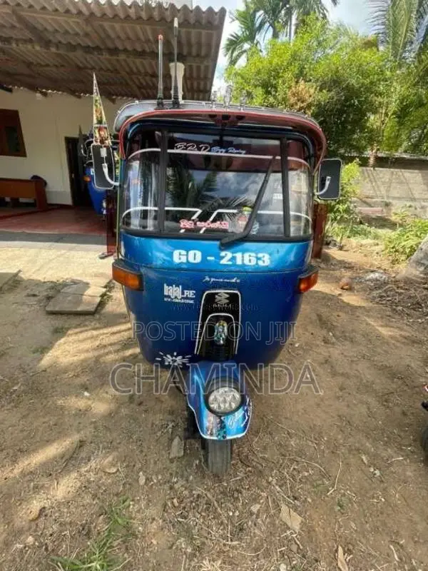 Bajaj 2 Stroke 2002 Three Wheel (Used)