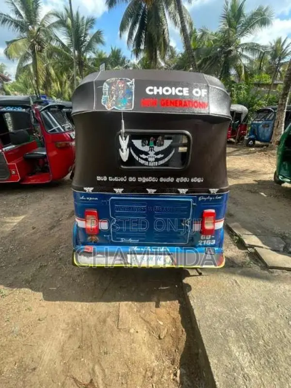 Bajaj 2 Stroke 2002 Three Wheel (Used)