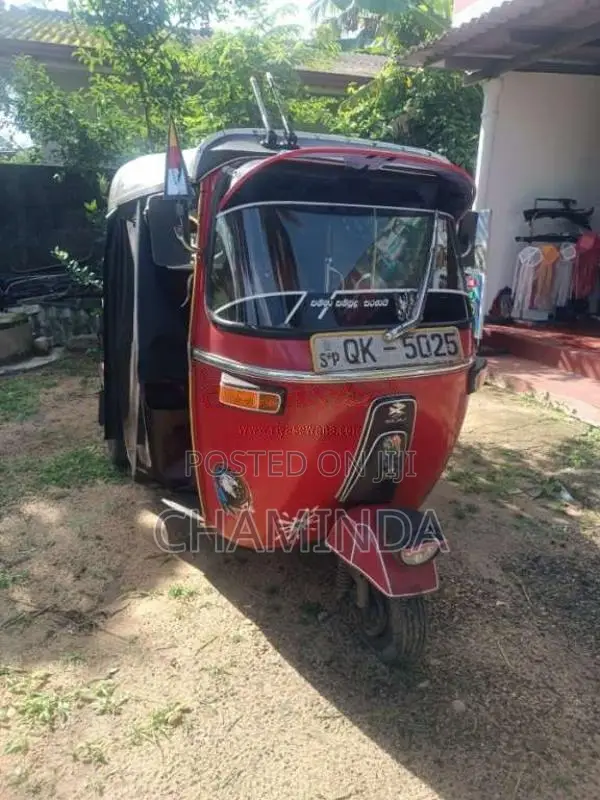 Bajaj 4 Stroke 2008 Three Wheel (Used)