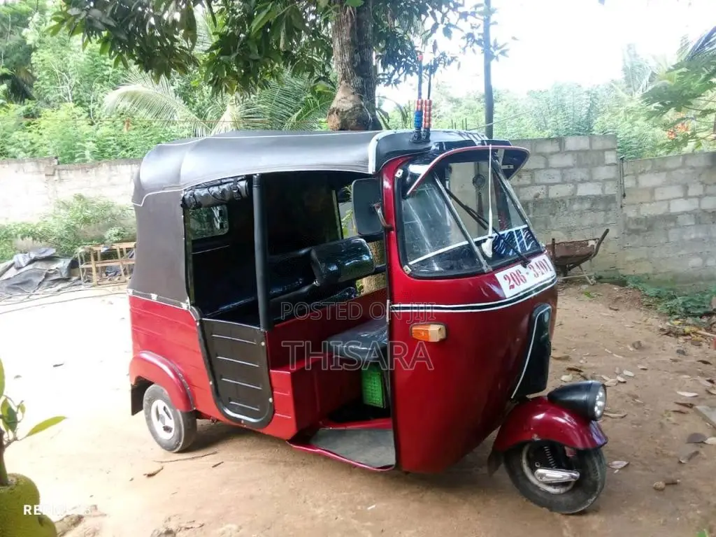 Bajaj RE 1999 Three Wheel (Used)