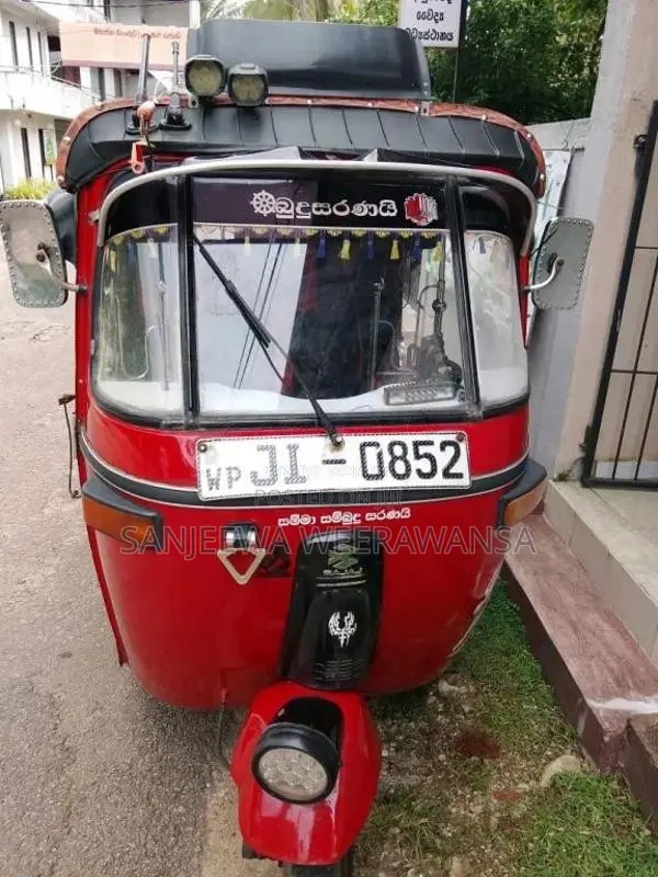 Bajaj 2 stroke 2004 Three Wheel (Used)