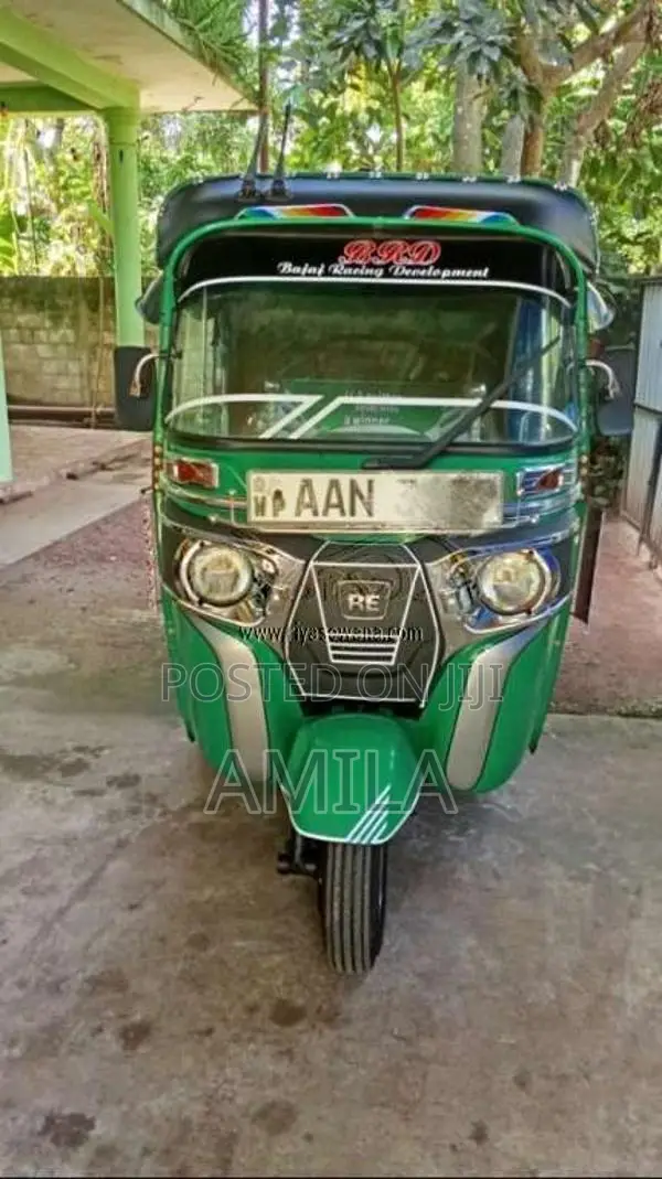 Bajaj 4 Stroke 2014 Three Wheel (Used)