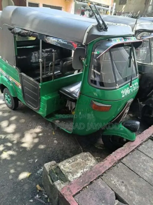 Bajaj 2 Stroke 1999 Three Wheel (Used)