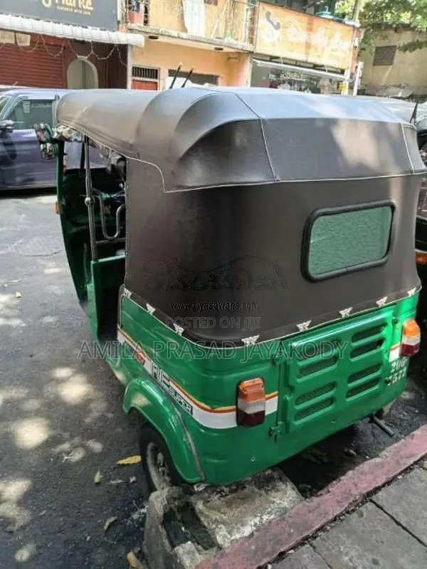 Bajaj 2 Stroke 1999 Three Wheel (Used)