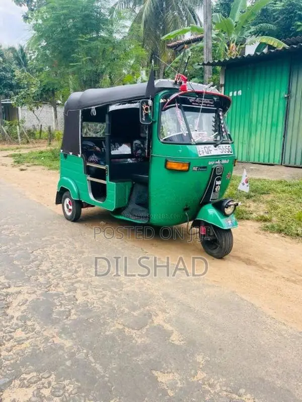 Bajaj 2 Stroke 2006 Three Wheel (Used)