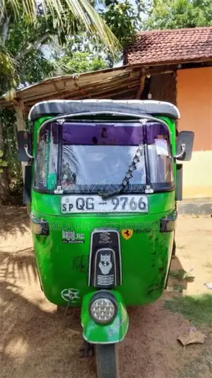 Bajaj 2 Stroke 2006 Three Wheel (Used)