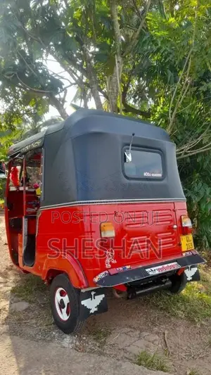 Bajaj 4 Stroke 2007 Three Wheel (Used)