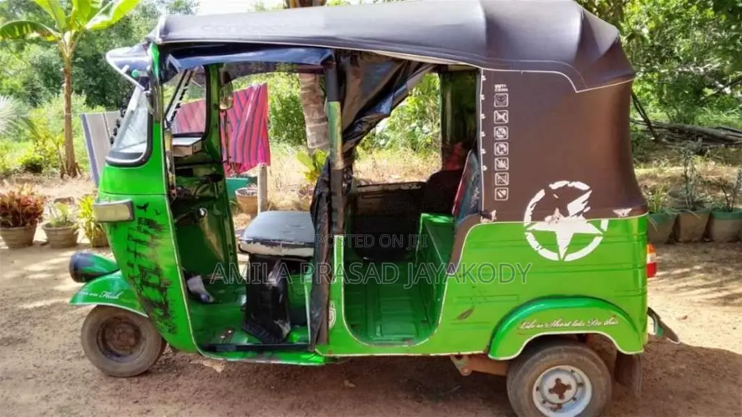 Bajaj 2 Stroke 2006 Three Wheel (Used)