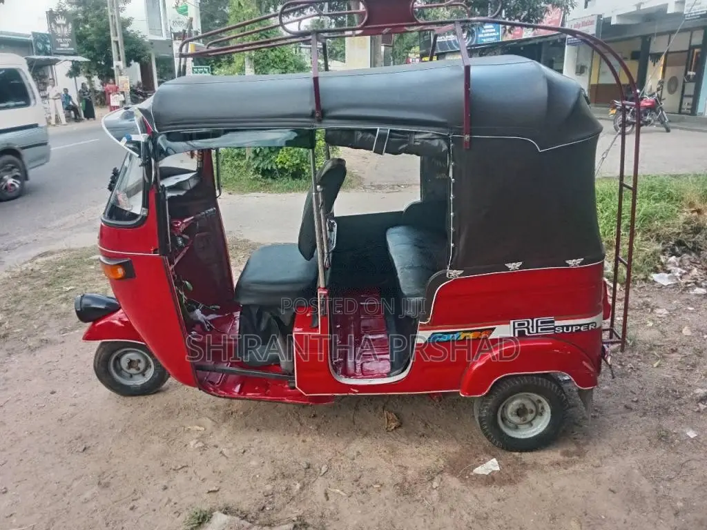 Bajaj 2 Stroke 2004 Three Wheel (Used)