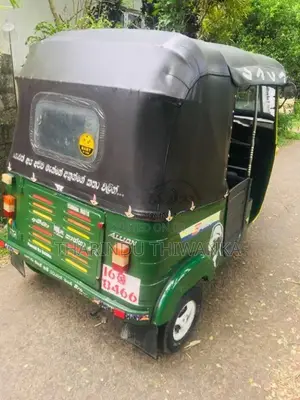 Bajaj 2 Stroke 1992 Three Wheel (Used)