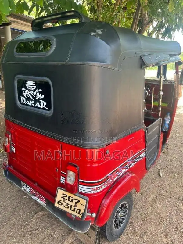 Bajaj RE 2 Stroke 2000 Three Wheel (Used)