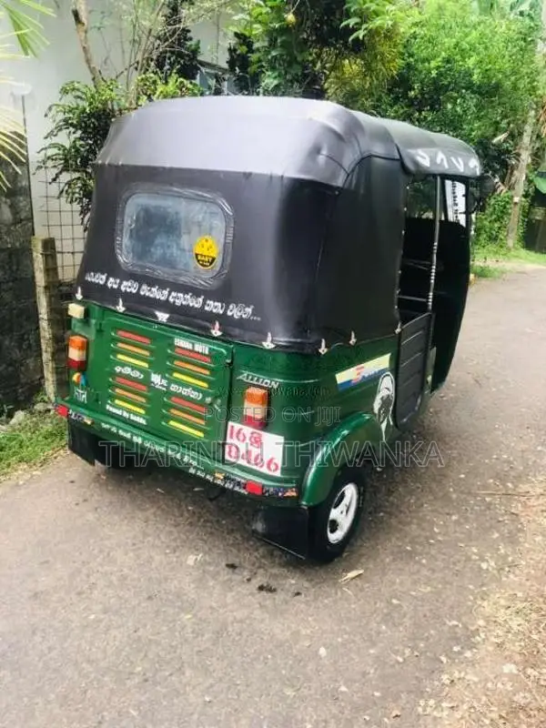 Bajaj 2 Stroke 1992 Three Wheel (Used)