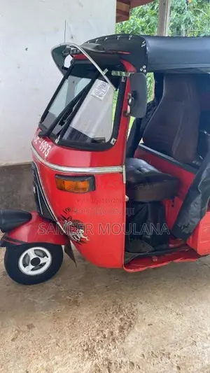 Bajaj 2 Stroke 2005 Three Wheel (Used)