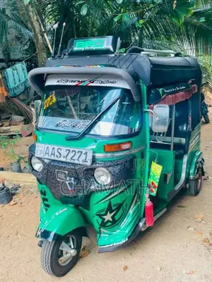 Bajaj RE 4 Stroke 2014 Three Wheel (Used)
