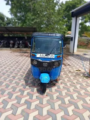 Bajaj RE 2014 Three Wheel (Used)