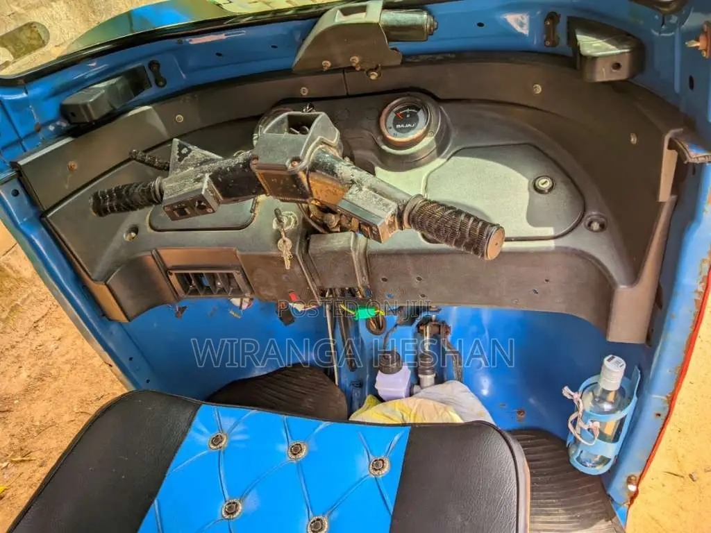 Bajaj RE 2015 Three Wheel (Used)