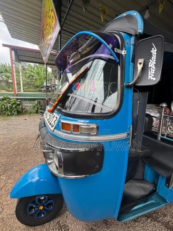 Bajaj RE 2014 Three Wheel (Used)