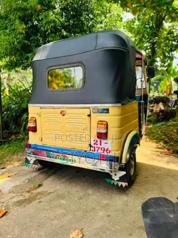 Bajaj 2 Stroke 1995 Three Wheel (Used)