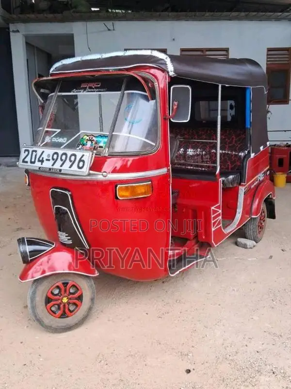 Bajaj RE 2 Stroke 1995 Three Wheel (Used)