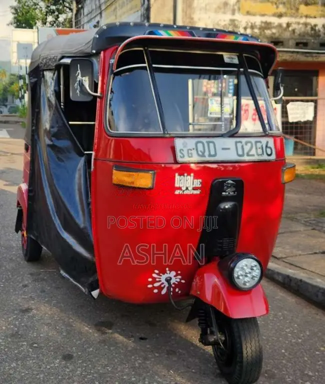Bajaj 2 Stroke 2005 Three Wheel (Used)