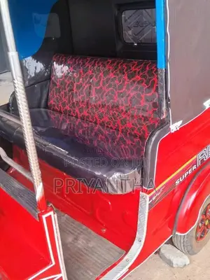 Bajaj RE 2 Stroke 1995 Three Wheel (Used)