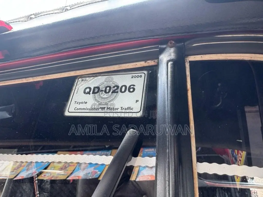 Bajaj RE 2005 Three Wheel (Used)