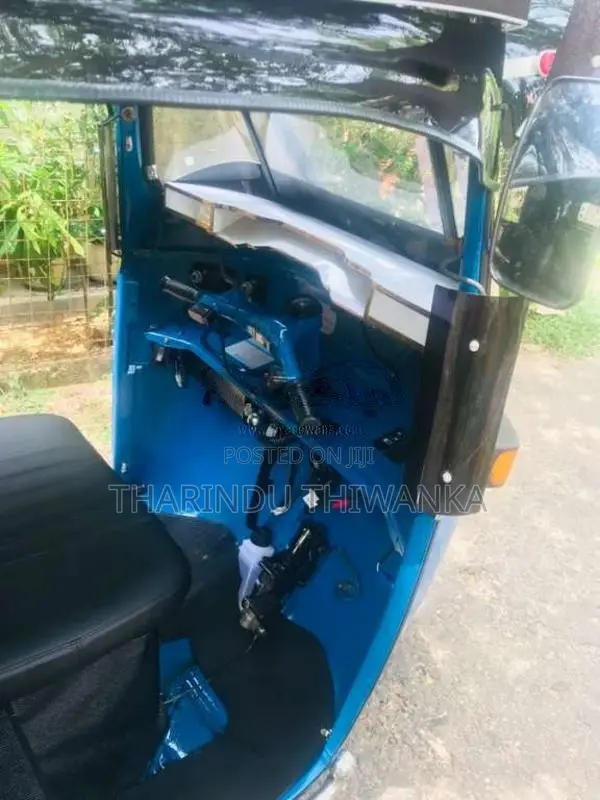 Bajaj 2 Stroke 2005 Three Wheel (Used)